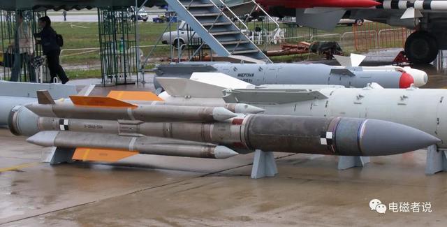 俄罗斯Kh-31P反辐射导弹，个大威猛就是我，能对空对地也能对舰船