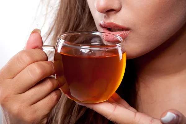 经常喝茶，到底是养胃还是伤胃？