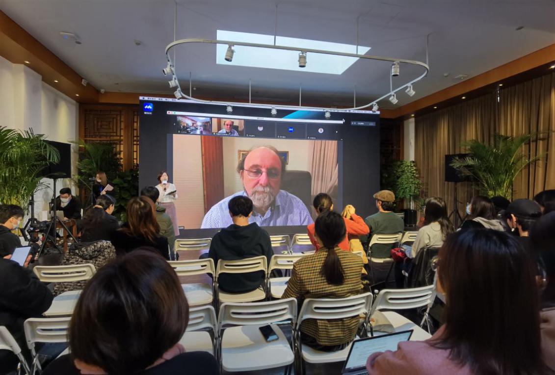 脑机接口先驱科学家尼科莱利斯：马斯克的心灵感应、数字永生都是营销