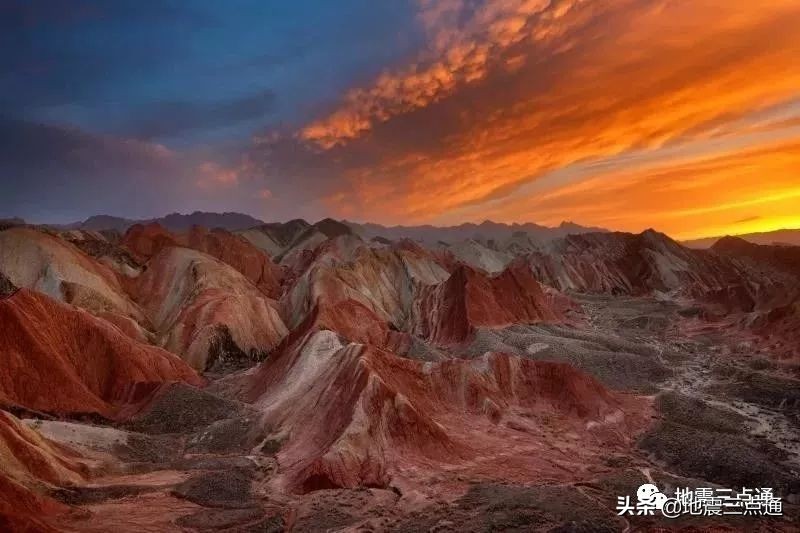 走世界聊地震 | 帶你逛逛國內(nèi)這些火爆朋友圈的奇景地貌