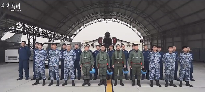 人民海军超硬核拜年，牛气冲天！