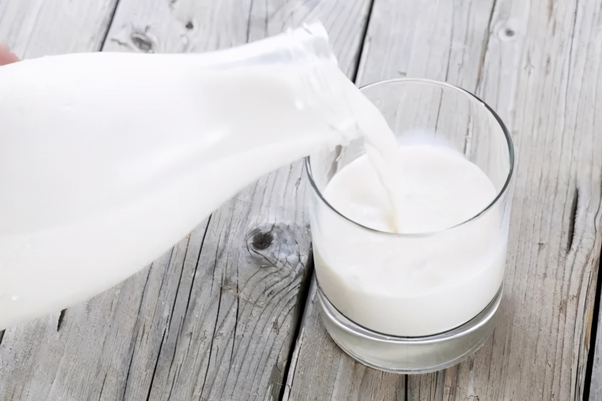 牛奶加热后，会损失大量营养？胃不好能喝牛奶吗？