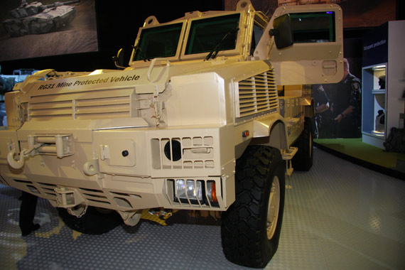 南非的防地雷车,可抗14千克tnt炸药,成阿富汗战争"明星"- · 科普中国