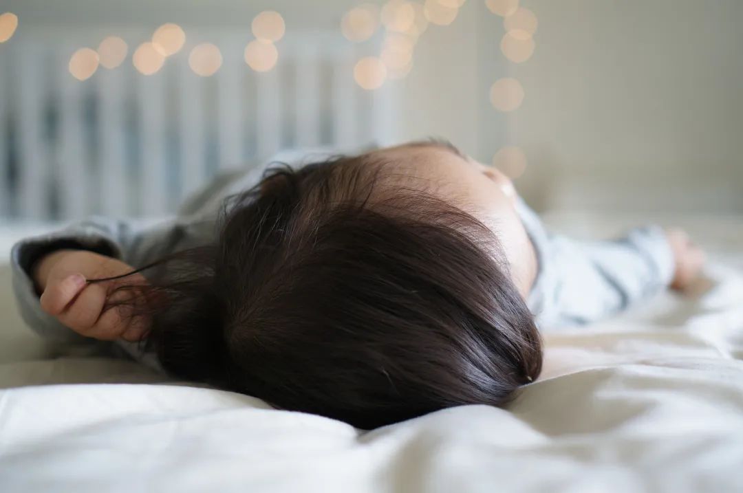 三分之一的儿童缺乏足够的睡眠时间，儿童一天需要多少睡眠？