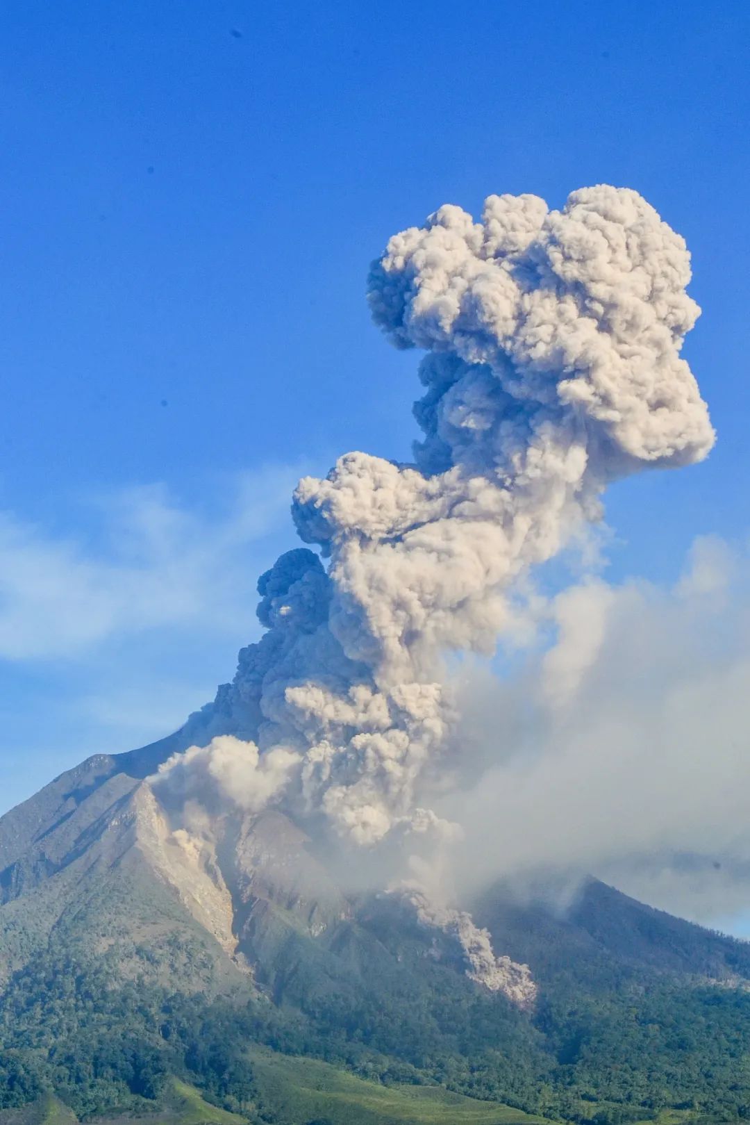 中国古火山图片