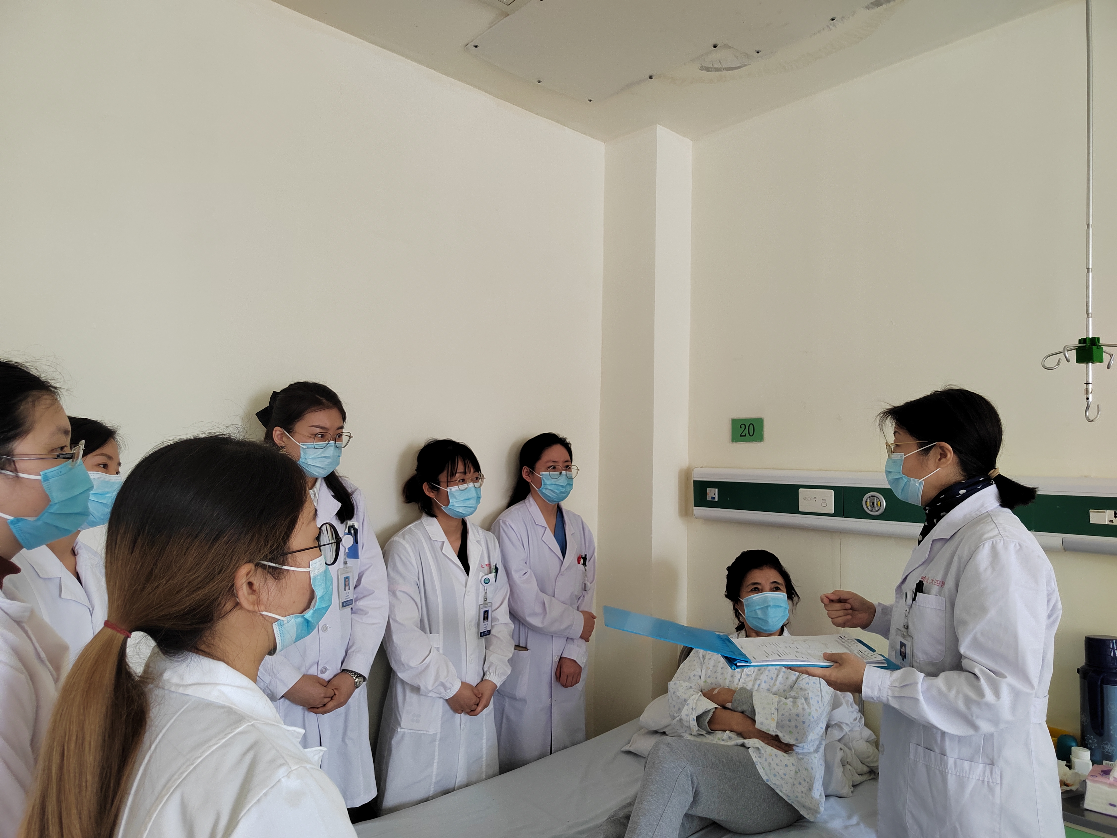 病程缓慢、病情隐匿，丙肝危害不亚于乙肝，如何远离丙肝病毒的“偷袭”？