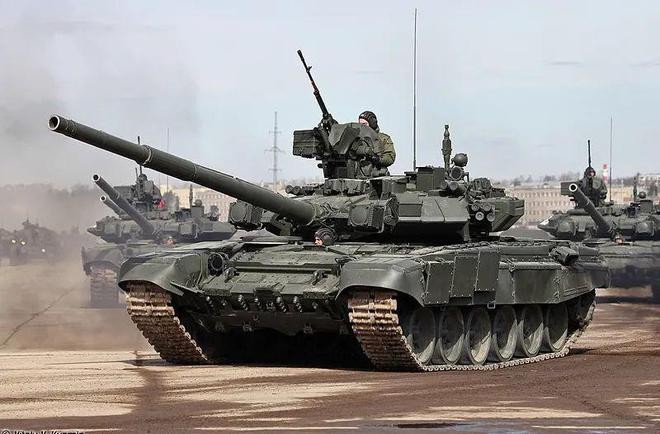 【聚焦俄乌冲突】T-90坦克征战30年，为何备受追捧？