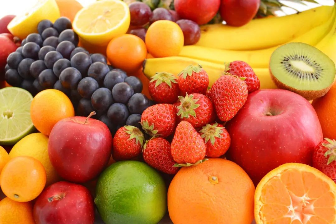 先吃水果再吃饭更利于营养吸收？