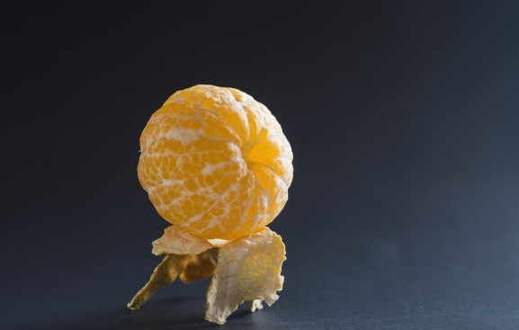 食用橘子上的白丝对身体有益?