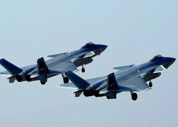 【科普中国军事科技】直击中国航展|不是“演”尽可能体现“战”的歼-20