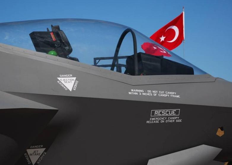 【科普中国军事科技】土耳其五代机下线，TF-X会成为“争气机”吗？