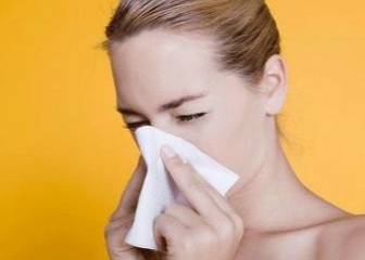 如何识别并缓解初期鼻炎的症状？