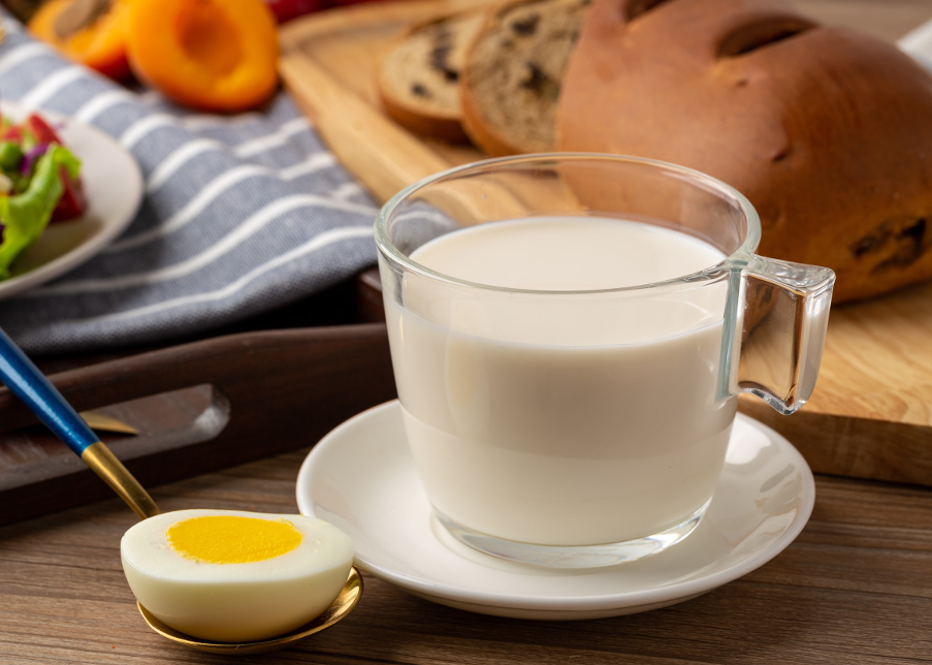 牛奶应该，空腹喝、早上喝、热着喝、单独喝？禁忌真那么多？
