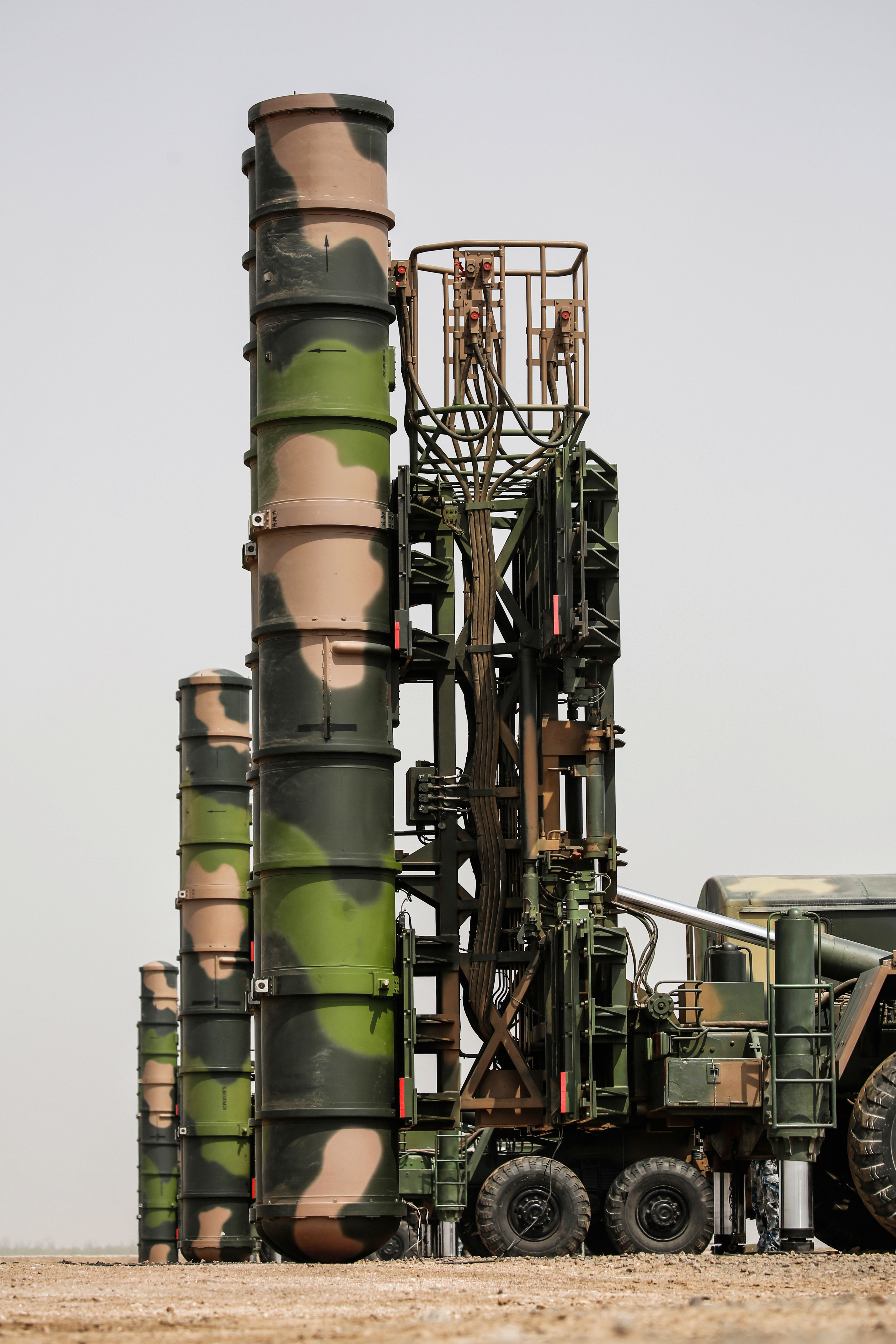 1573630174%E5%BE%85%E5%8F%91%E7%8A%B6%E6%80%81%E7%9A%84%E4%B8%AD%E5%9B%BD%E2%80%9C%E7%BA%A2%E6%97%97%E2%80%9D-9%E9%98%B2%E7%A9%BA%E5%AF%BC%E5%BC%B9.jpg?size=3382028