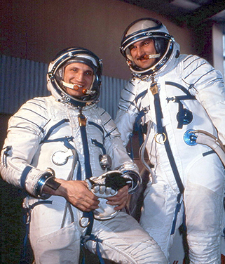 1578032575soyuz-21%20Volynov%20Zholobov.jpg?size=176915